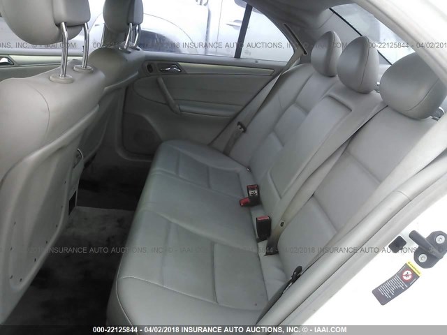 WDBRF64J35F595098 - 2005 MERCEDES-BENZ C 320 WHITE photo 8