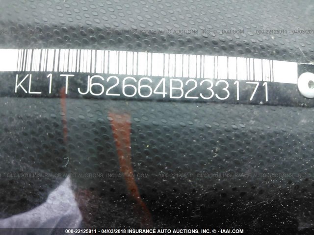 KL1TJ62664B233171 - 2004 CHEVROLET AVEO LS YELLOW photo 9