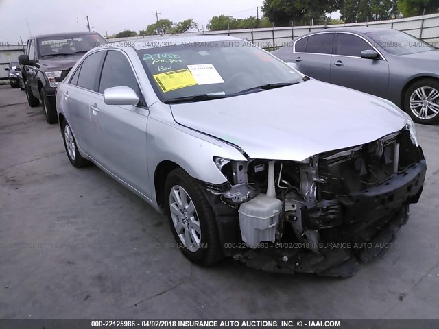 4T1BK46K59U585114 - 2009 TOYOTA CAMRY SE/LE/XLE SILVER photo 1