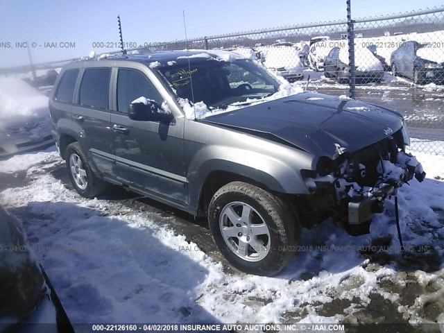 1J8HR48N88C124259 - 2008 JEEP GRAND CHEROKEE LAREDO GRAY photo 1