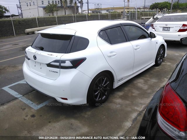 JTHKD5BH0D2169375 - 2013 LEXUS CT 200 WHITE photo 4