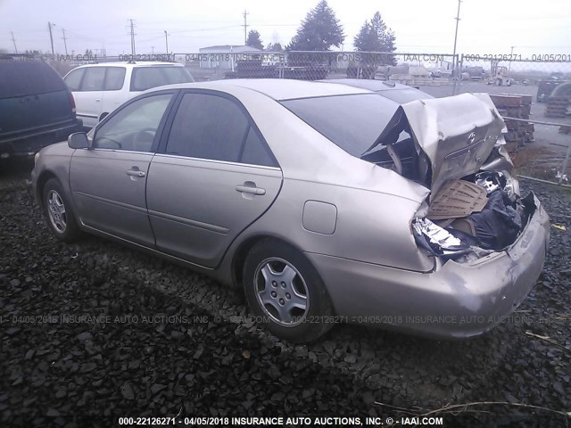 4T1BF32K42U537162 - 2002 TOYOTA CAMRY LE/XLE/SE BEIGE photo 3