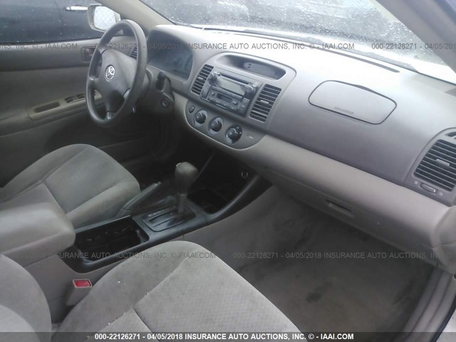 4T1BF32K42U537162 - 2002 TOYOTA CAMRY LE/XLE/SE BEIGE photo 5