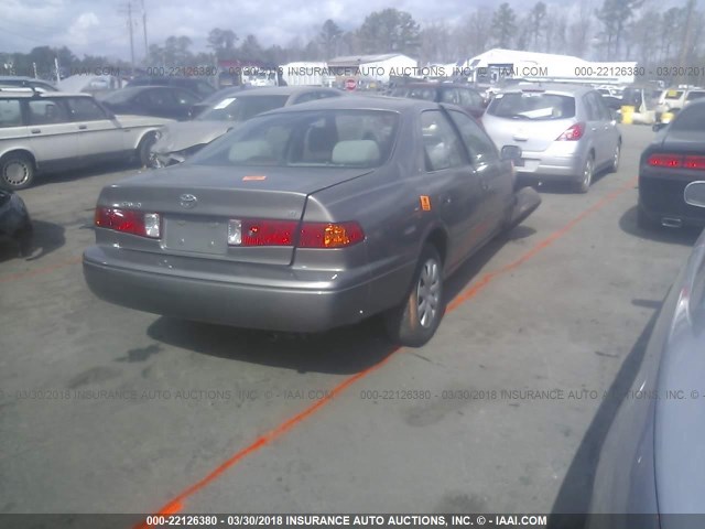 JT2BG22K6Y0472190 - 2000 TOYOTA CAMRY CE/LE/XLE 金色 照片 4