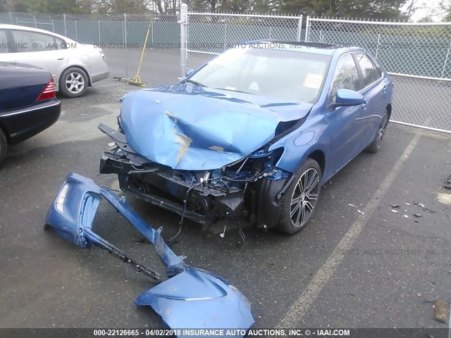 4T1BF1FK4GU512493 - 2016 TOYOTA CAMRY LE/XLE/SE/XSE ლურჯი ფოტო 2