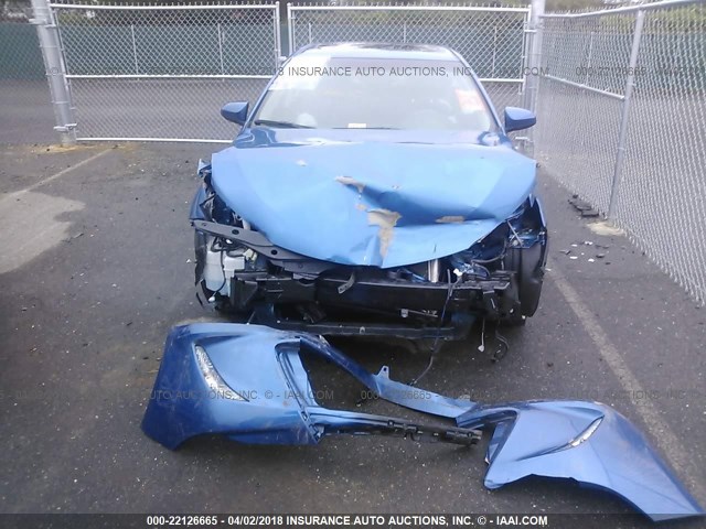 4T1BF1FK4GU512493 - 2016 TOYOTA CAMRY LE/XLE/SE/XSE ლურჯი ფოტო 6