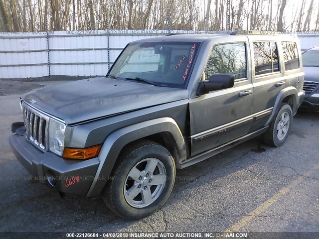 1J8HG48K67C647614 - 2007 JEEP COMMANDER GRAY photo 2