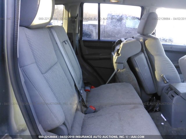 1J8HG48K67C647614 - 2007 JEEP COMMANDER GRAY photo 8