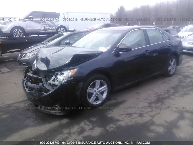 4T1BF1FKXEU382314 - 2014 TOYOTA CAMRY L/SE/LE/XLE 蓝色 照片 2