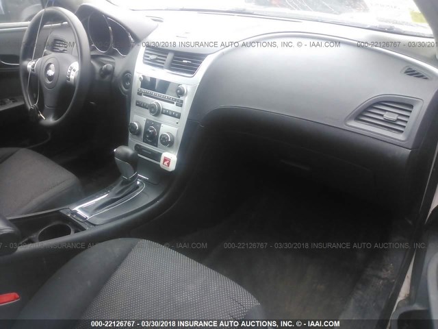 1G1ZH57B18F156120 - 2008 CHEVROLET MALIBU 1LT 白色 照片 5