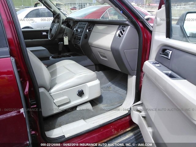 1FMFK16517LA79129 - 2007 FORD EXPEDITION EL XLT MAROON photo 5