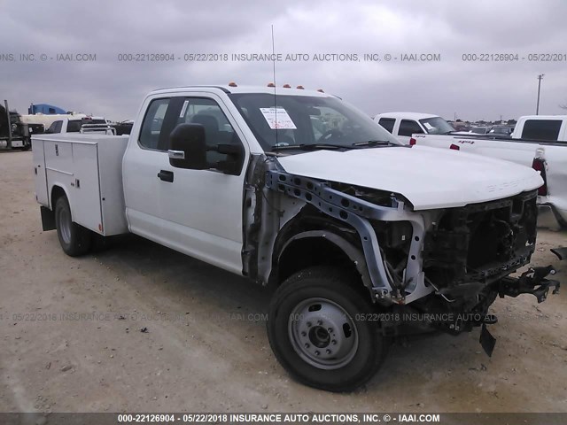 1FD8X3H68HED54173 - 2017 FORD F350 SUPER DUTY WHITE photo 1