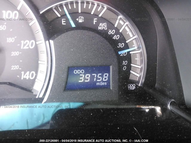 4T1BF1FK1EU440715 - 2014 TOYOTA CAMRY L/SE/LE/XLE თეთრი ფოტო 7