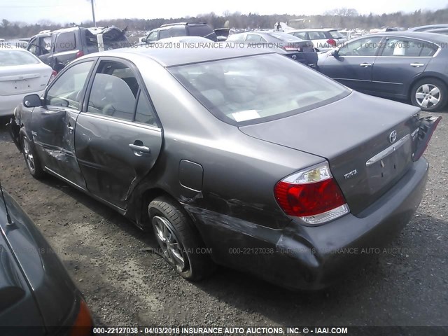 4T1BF32K75U611209 - 2005 TOYOTA CAMRY LE/XLE/SE 灰色 照片 3
