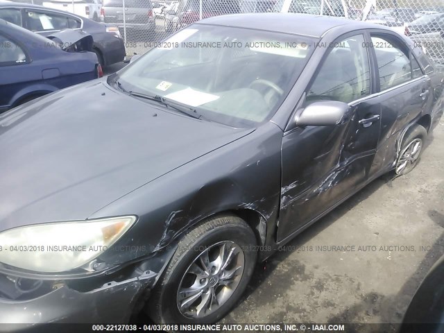4T1BF32K75U611209 - 2005 TOYOTA CAMRY LE/XLE/SE 灰色 照片 6