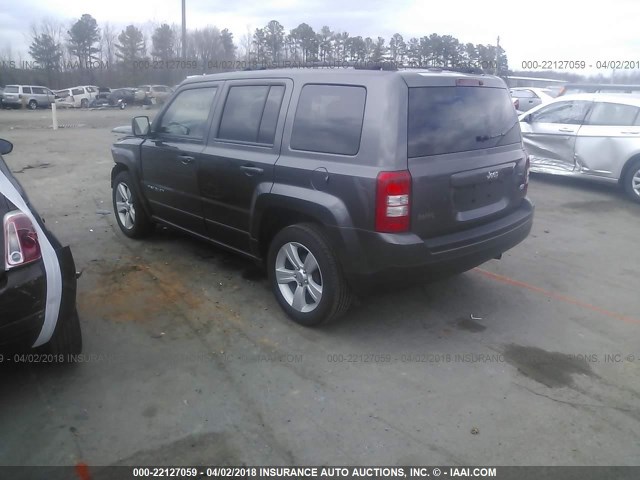 1C4NJPFB0GD628695 - 2016 JEEP PATRIOT LATITUDE GRAY photo 3