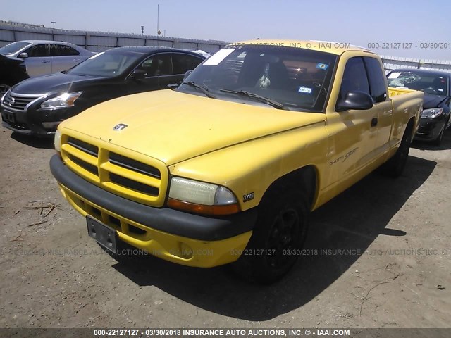 1B7GL22X6XS207762 - 1999 DODGE DAKOTA YELLOW photo 2