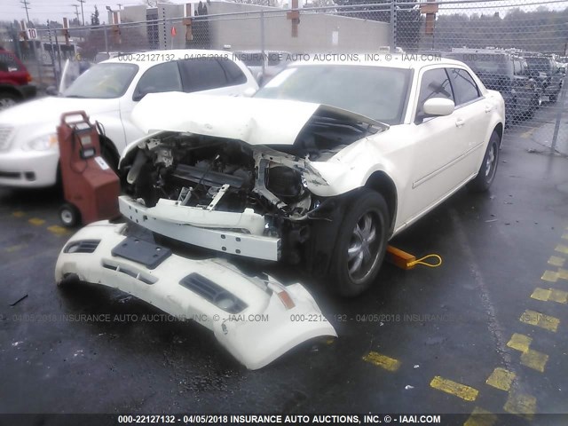 2C3KA53GX7H729905 - 2007 CHRYSLER 300 TOURING WHITE photo 2