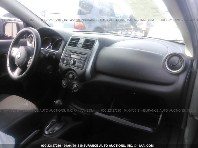 3N1CN7AP7CL923167 - 2012 NISSAN VERSA S/SV/SL GRAY photo 5