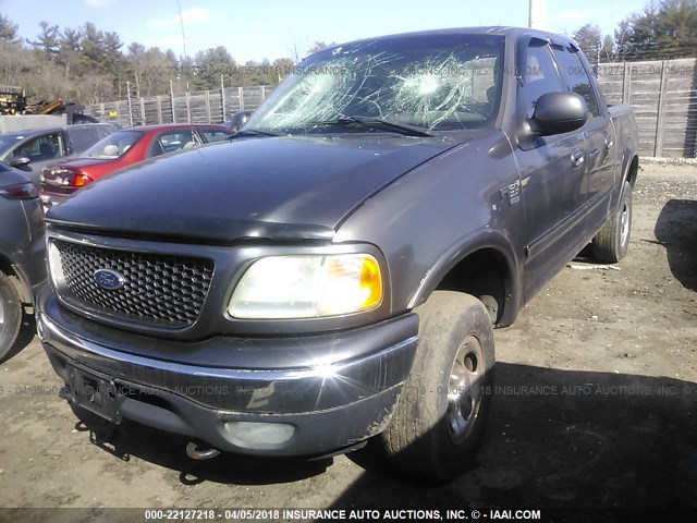 1FTRW08L43KD40748 - 2003 FORD F150 SUPERCREW ნაცრისფერი ფოტო 2