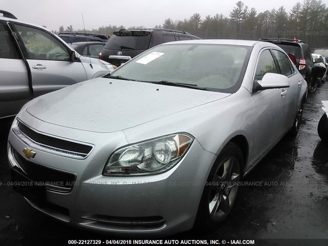 1G1ZH57B694265797 - 2009 CHEVROLET MALIBU 1LT SILVER photo 2