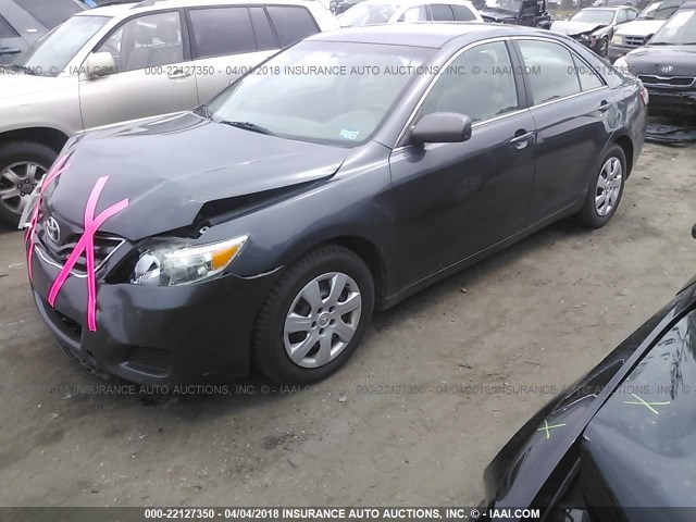 4T1BF3EK9AU067382 - 2010 TOYOTA CAMRY SE/LE/XLE 灰色 照片 2