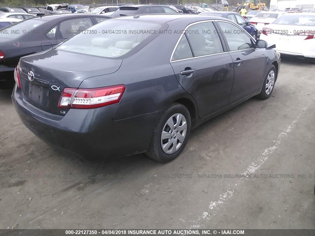 4T1BF3EK9AU067382 - 2010 TOYOTA CAMRY SE/LE/XLE 灰色 照片 4