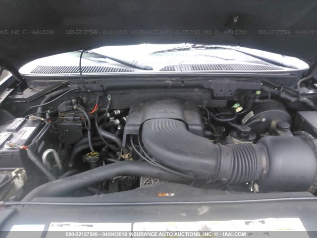 1FMRU15W12LA26974 - 2002 FORD EXPEDITION XLT 黑色 照片 10