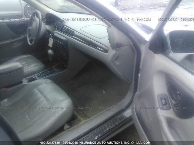 1G1NE52J72M543537 - 2002 CHEVROLET MALIBU LS 银色 照片 5