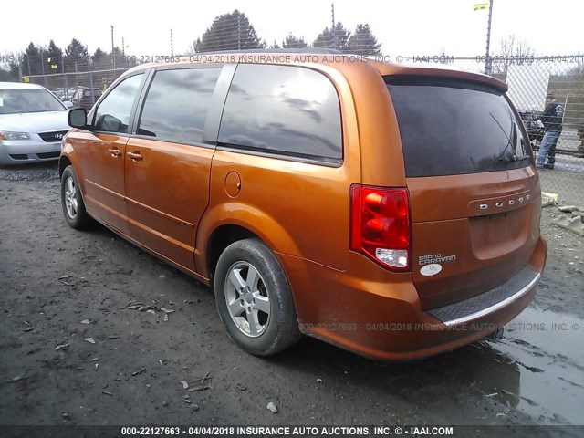 2D4RN3DG9BR757007 - 2011 DODGE GRAND CARAVAN MAINSTREET ORANGE photo 3