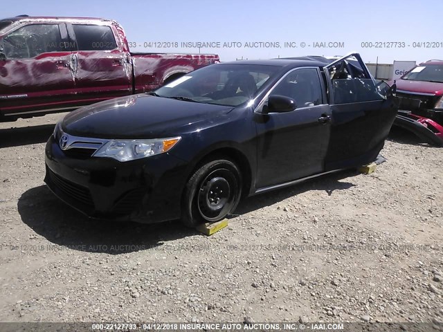 4T1BF1FK6CU030151 - 2012 TOYOTA CAMRY SE/LE/XLE Qara foto 2