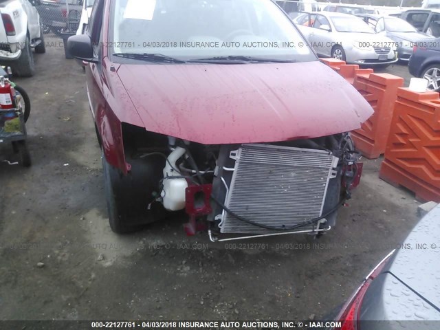 2D8HN44E09R668239 - 2009 DODGE GRAND CARAVAN SE RED photo 6