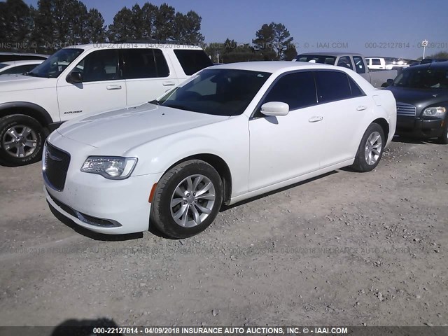2C3CCAAG0FH791984 - 2015 CHRYSLER 300 LIMITED WHITE photo 2