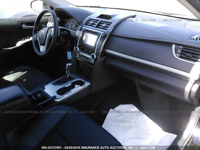 4T1BF1FK4EU365895 - 2014 TOYOTA CAMRY L/SE/LE/XLE 黑色 照片 5