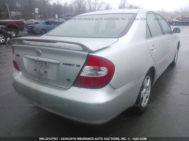 4T1BF32K53U054412 - 2003 TOYOTA CAMRY LE/XLE/SE SILVER photo 4