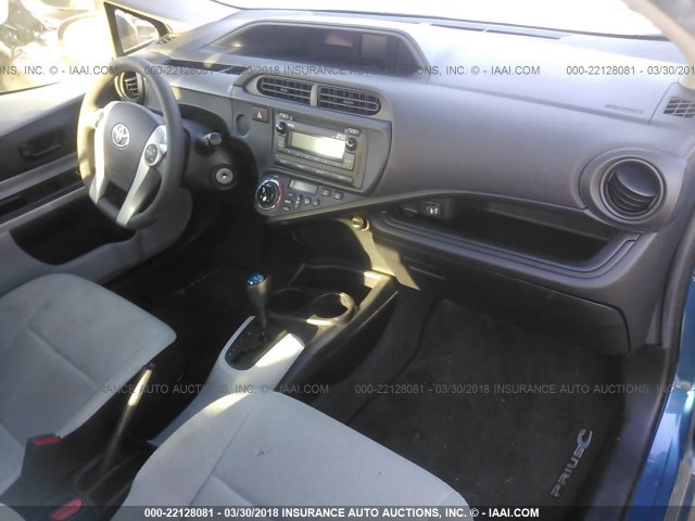 JTDKDTB37E1074734 - 2014 TOYOTA PRIUS C BLUE photo 5