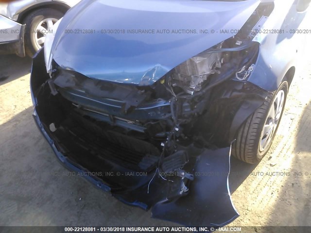 JTDKDTB37E1074734 - 2014 TOYOTA PRIUS C BLUE photo 6