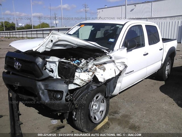 5TFJX4GN8DX025119 - 2013 TOYOTA TACOMA DOUBLE CAB WHITE photo 2