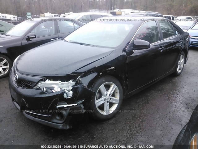 4T1BF1FK7CU143428 - 2012 TOYOTA CAMRY SE/LE/XLE BLACK photo 2