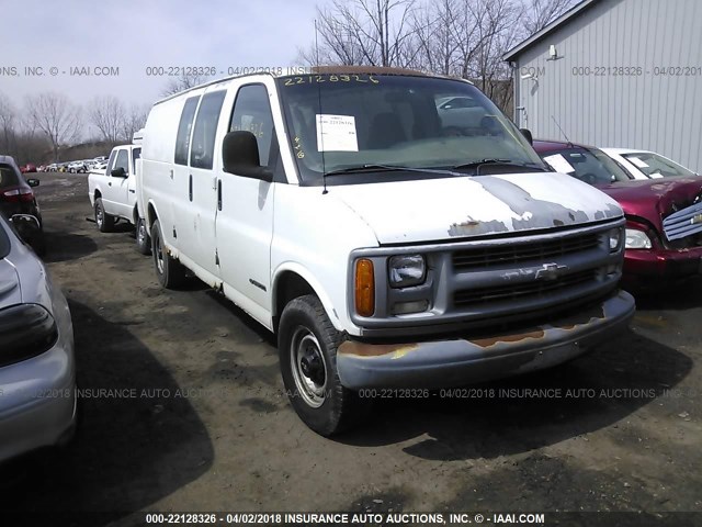 1GCHG39R2W1076873 - 1998 CHEVROLET EXPRESS G3500  WHITE photo 1