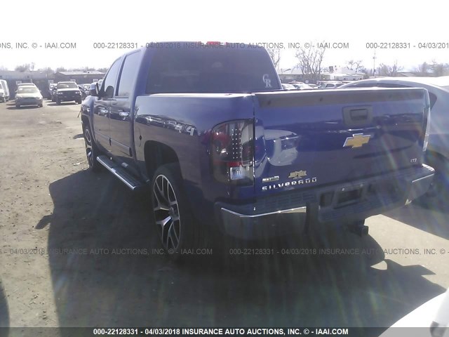 3GCRKTE31AG256781 - 2010 CHEVROLET SILVERADO K1500 LTZ BLUE photo 3