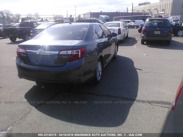 4T4BF1FK0ER384644 - 2014 TOYOTA CAMRY L/SE/LE/XLE 灰色 照片 4
