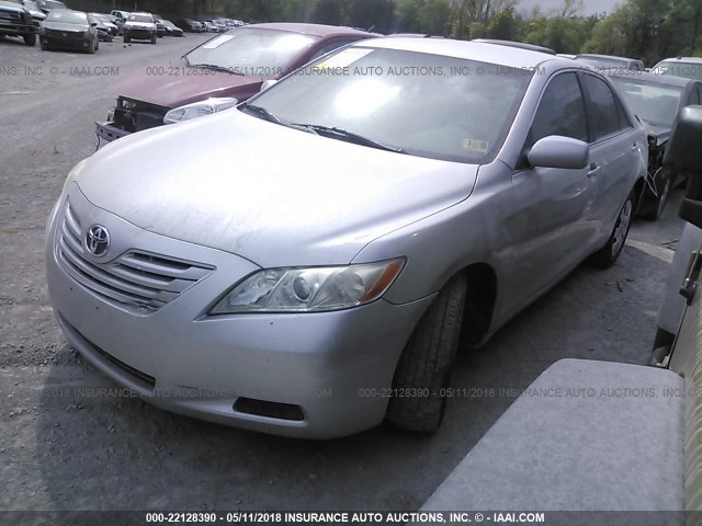 4T1BE46KX9U310989 - 2009 TOYOTA CAMRY SE/LE/XLE SILVER photo 2