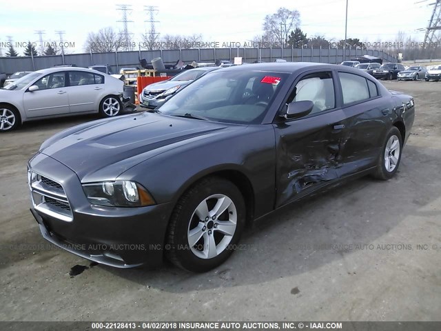 2C3CDXBG6DH678178 - 2013 DODGE CHARGER SE GRAY photo 2