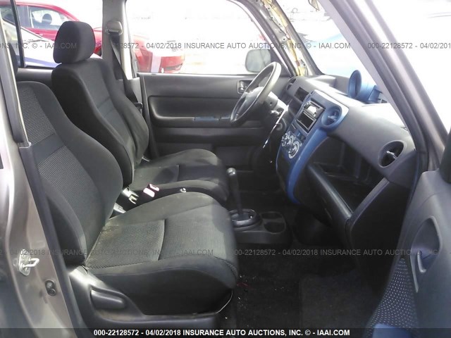 JTLKT324350219600 - 2005 TOYOTA SCION XB ნაცრისფერი ფოტო 5