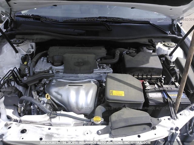 4T1BF1FK2CU621772 - 2012 TOYOTA CAMRY SE/LE/XLE Белый фото 10
