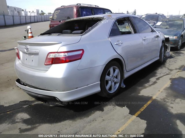 4T1BE46K59U876252 - 2009 TOYOTA CAMRY SE/LE/XLE SILVER photo 4