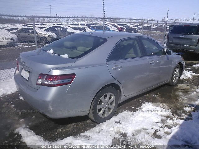 4T1BF3EK4AU513261 - 2010 TOYOTA CAMRY SE/LE/XLE 银色 照片 4