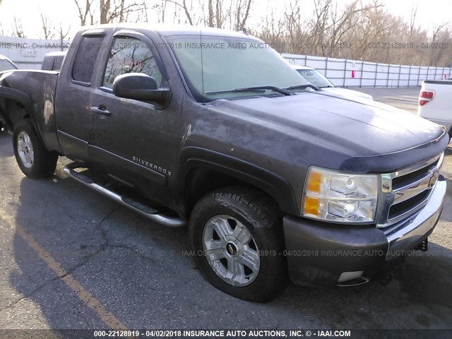 2GCEK19CX71587955 - 2007 CHEVROLET SILVERADO K1500 GRAY photo 1