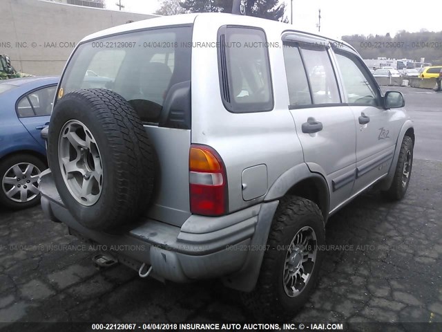 2CNBJ734716956299 - 2001 CHEVROLET TRACKER ZR2 SILVER photo 4